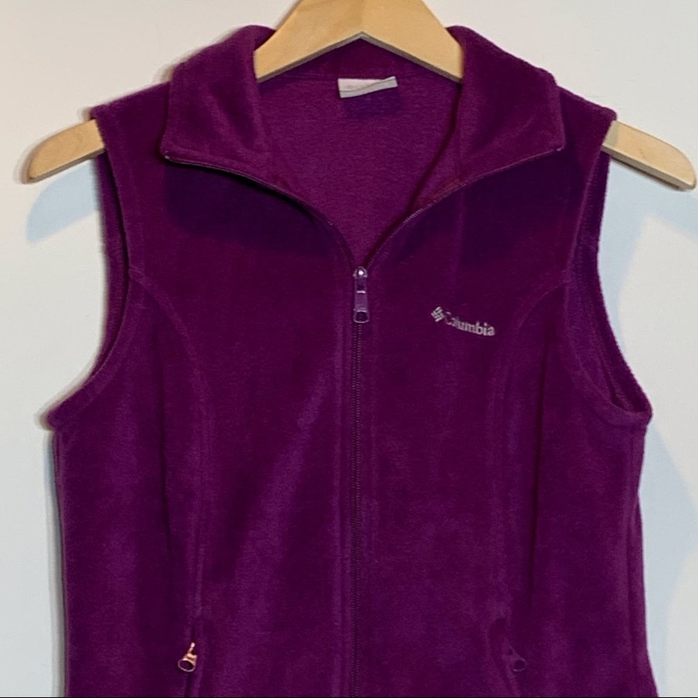 EUC Columbia Sportswear Fuchsia Fleece Zip Front Vest